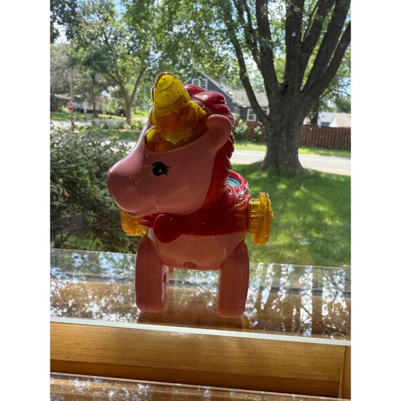 VTech Go Go Friends Toot Toot Pink Fairy Unicorn Toy With Light-Up Horn & Wheels - Picture 4 of 5